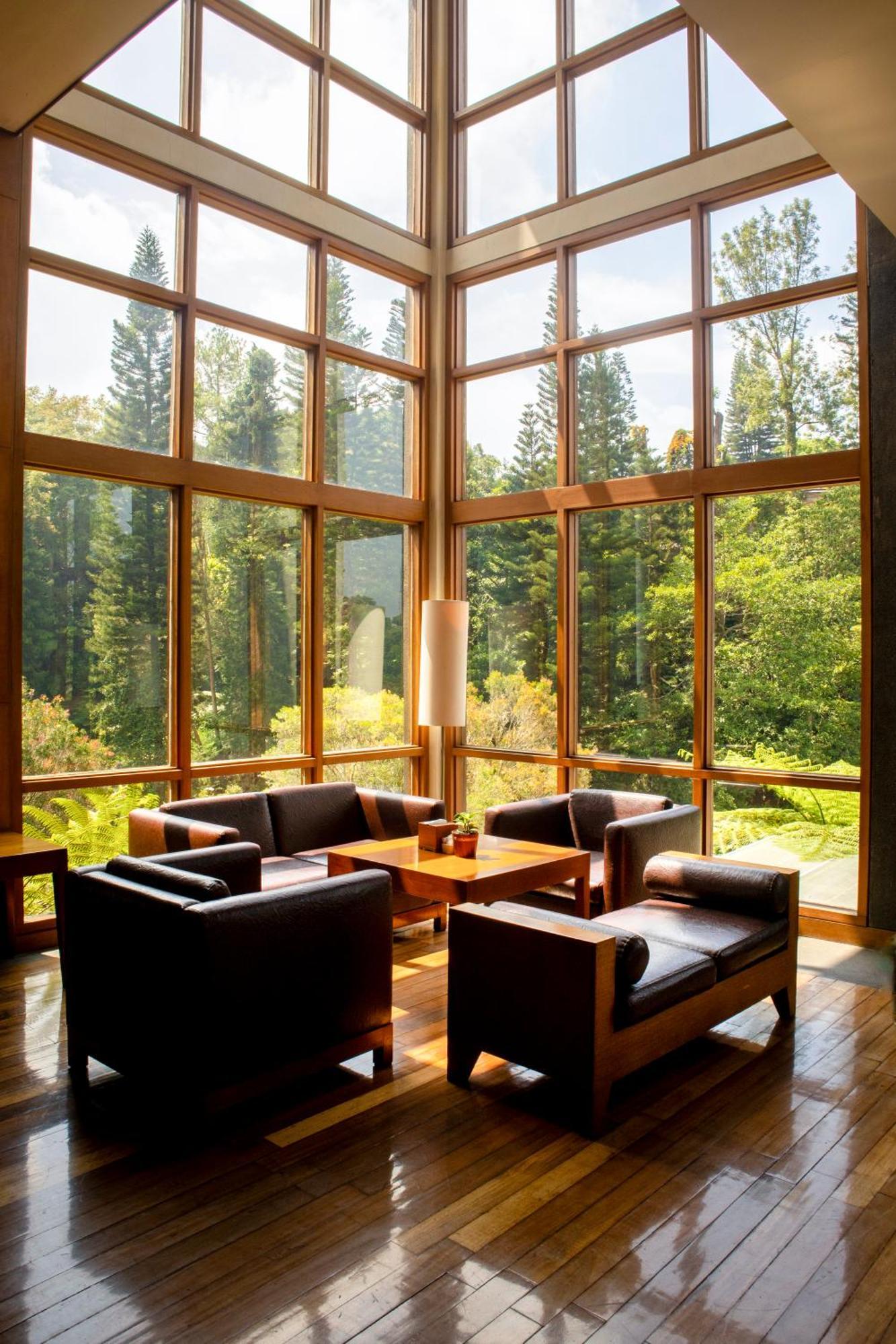 Sangria Resort And Spa Lembang Buitenkant foto